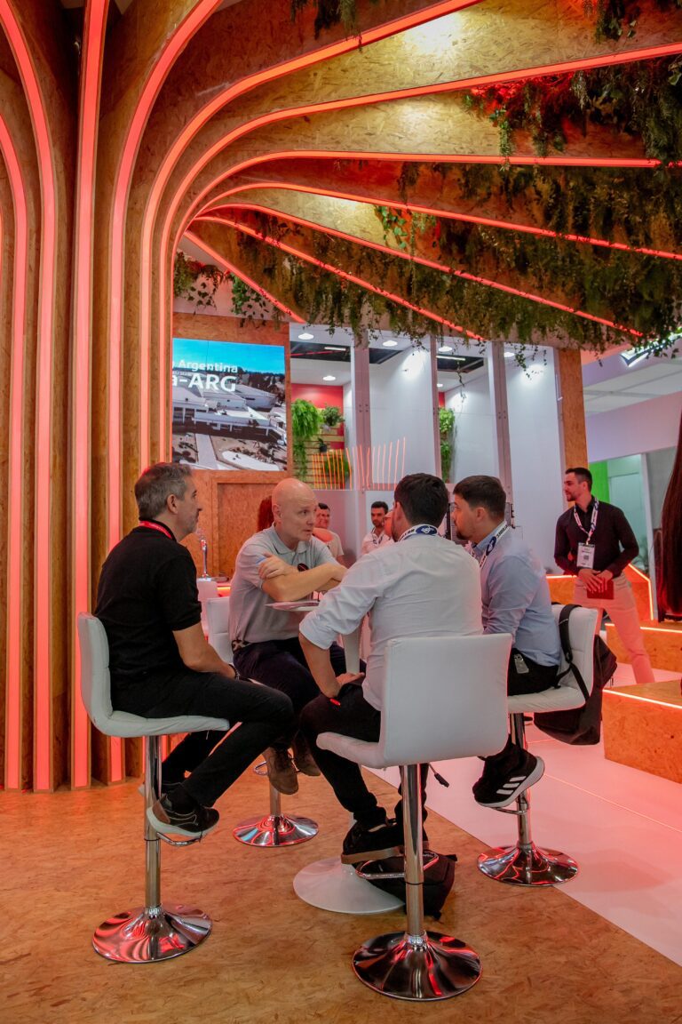 BTOS Montadora: Soluções Inovadoras e Personalizadas para Stands de Eventos