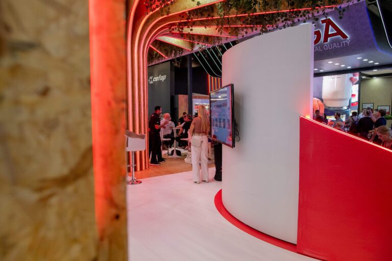 BTOS Montadora: Soluções Inovadoras e Personalizadas para Stands de Eventos