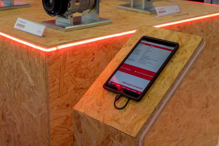 BTOS Montadora: Soluções Inovadoras e Personalizadas para Stands de Eventos