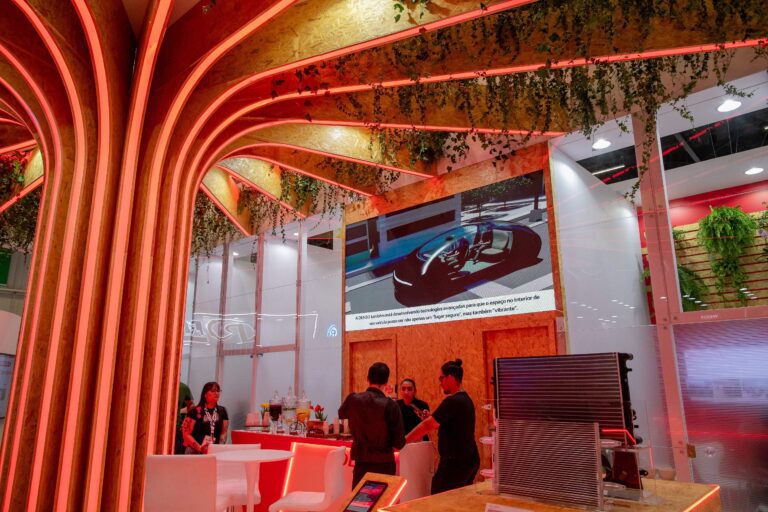 BTOS Montadora: Soluções Inovadoras e Personalizadas para Stands de Eventos