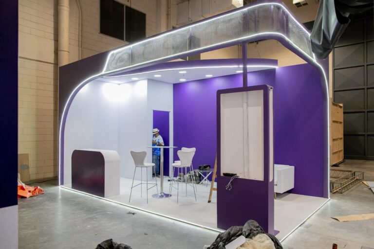 BTOS Montadora: Soluções Inovadoras e Personalizadas para Stands de Eventos