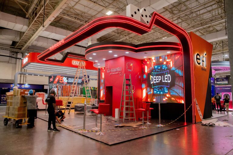 BTOS Montadora: Soluções Inovadoras e Personalizadas para Stands de Eventos